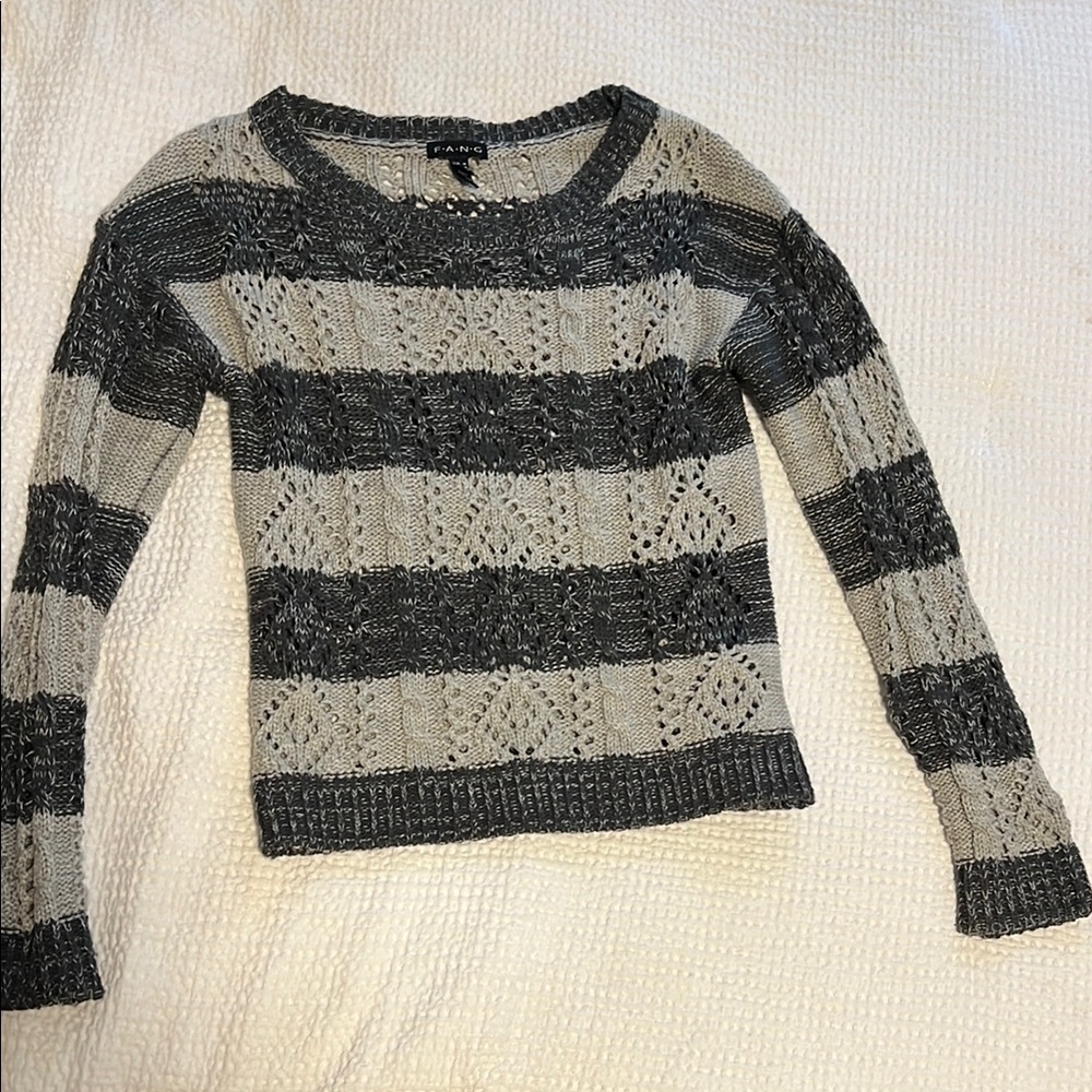 FANG Gray Cable Knit Crew Neck Sweater